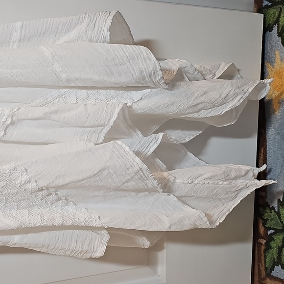 Elegant White Halter Dress NWOT - Picture 5 of 12